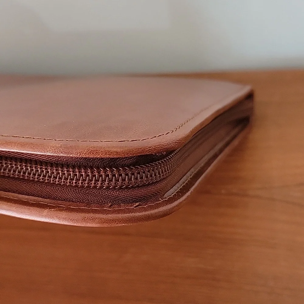 T. Anthony Leather Portfolio Case Under Arm Folio Zippered Pad Cover